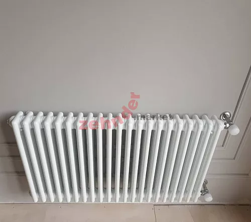 Радиатор Zehnder Charleston 3057/06 1270 3/4 RAL 9016 боковое подключение