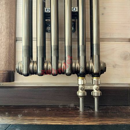 Вертикальный радиатор Zehnder Charleston 2180/06 V001 1/2 Technoline 0325 TL нижнее подключение (с кронштейнами CVD1+BH)