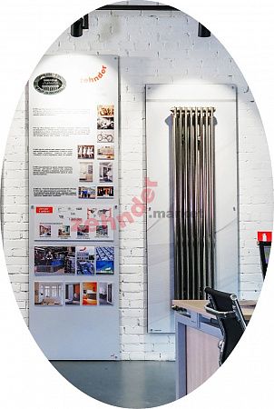 Вертикальный радиатор Zehnder Charleston 2180/12 1270 1/2 Technoline 0325 TL боковое подключение (с кронштейнами CVD1+BH)