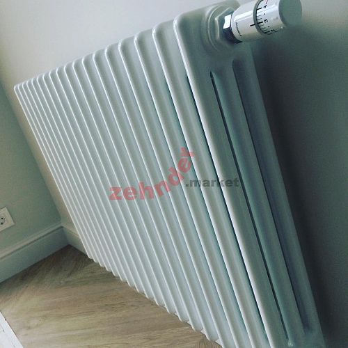 Радиатор Zehnder Charleston Completto CH 3057/22 V001 ½ RAL 9016
