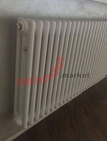 Радиатор Zehnder Charleston CH 3050/16 1270 1/2 RAL 9016 боковое подключение (с кронштейнами CVD1+BH)