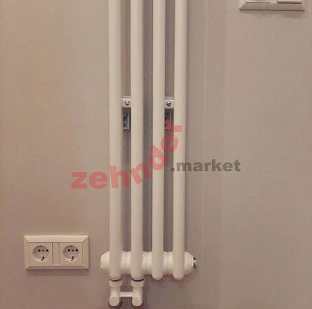 Вертикальный радиатор Zehnder Charleston Completto 2180/04 V001 1/2 RAL 9016 нижнее подключение (с кронштейнами CVD1+BH)