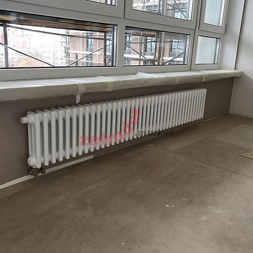 Радиатор Zehnder Charleston Completto 3030/12 V001 1/2 RAL 9016 нижнее подключение
