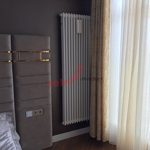 Радиатор Zehnder Charleston Completto CH 3180/06 V001 ½ RAL 9016