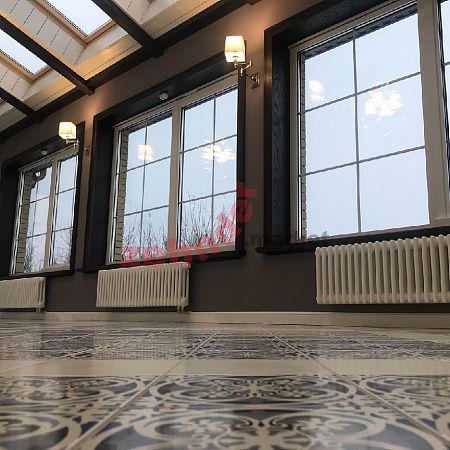 Радиатор Zehnder Charleston Completto 3030/30 V001 1/2 RAL 9016 нижнее подключение (с кронштейнами CVD1+BH)
