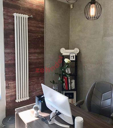 Вертикальный радиатор Zehnder Charleston 2180/14 1270 1/2 RAL 9016 боковое подключение (с кронштейнами CVD1+BH)