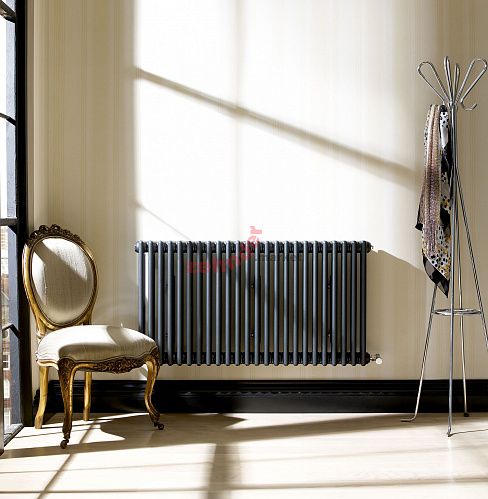 Радиатор Zehnder Charleston 3057/22 1270 3/4 RAL 9217 matt Чёрный боковое подключение
