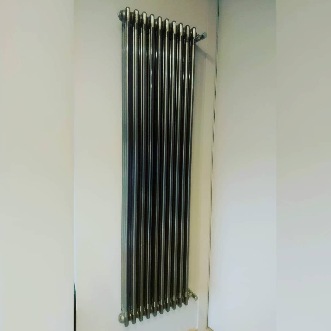 3-х трубный радиатор Цендер в цвете прозрачный лак TL